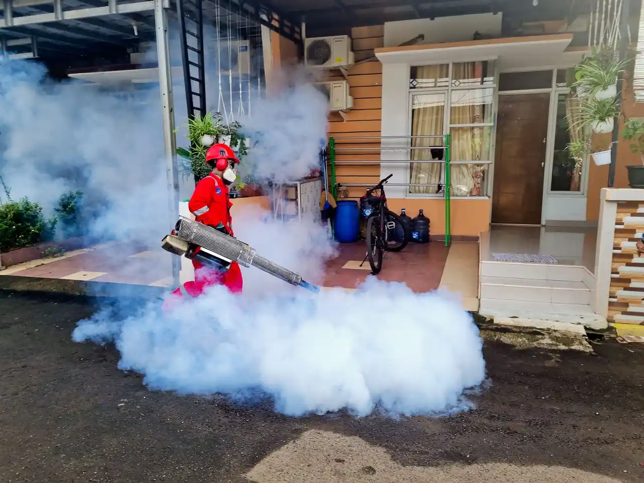 Local Pest Control team in Palm Bay